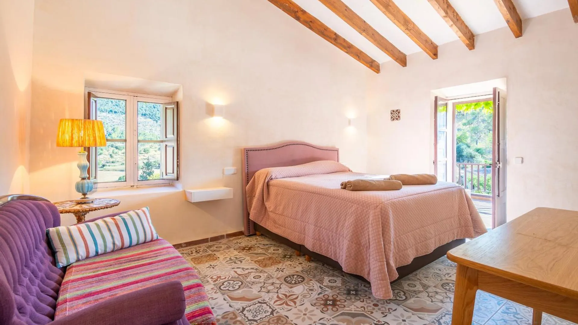 Ca Ses Caretes Villa Orient Spain